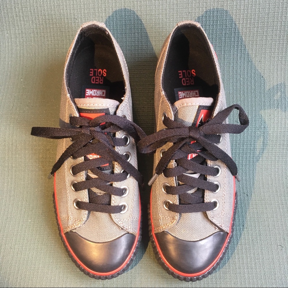 W’s: 6.5, M’s: 5 •Chrome Industries• Kursk-Cordura Grey Red Sole Cycling Sneaks - Picture 2 of 10